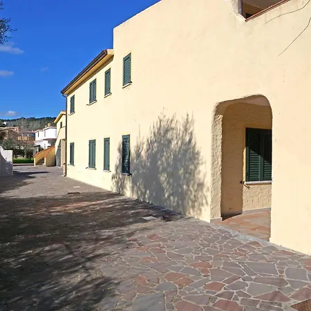 In Via Dei Fiori